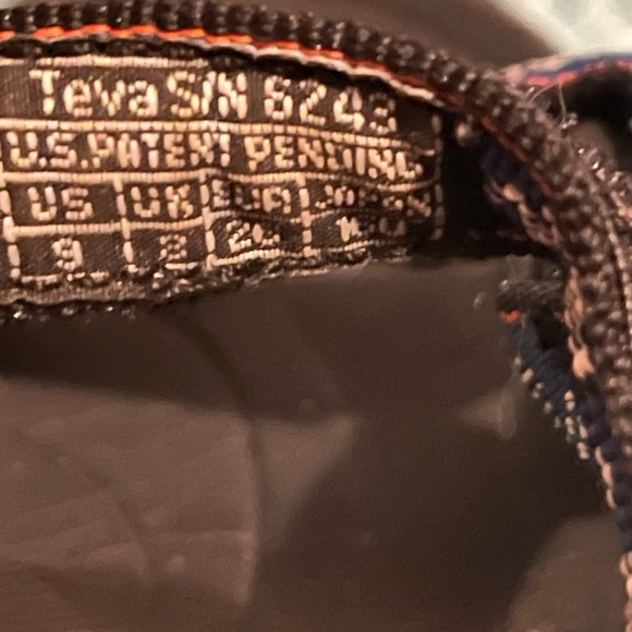 Teva Sandals Size US 9 for kids - Picture 4 of 4